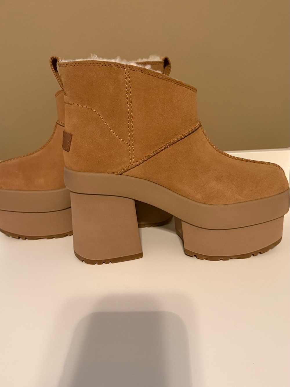 UGG platform boots 8